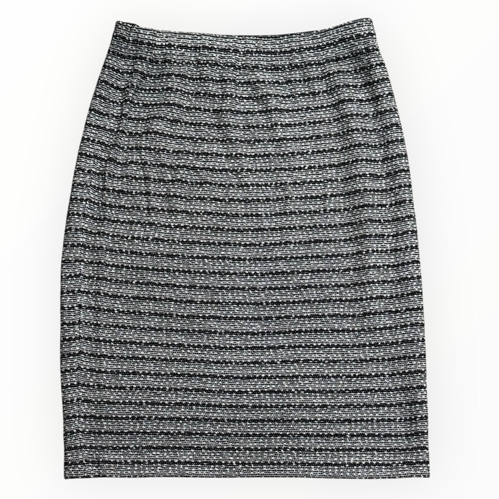 St. JOHN Black White Tweed Pencil Skirt Work Meeting Business Pull On 4 Designer